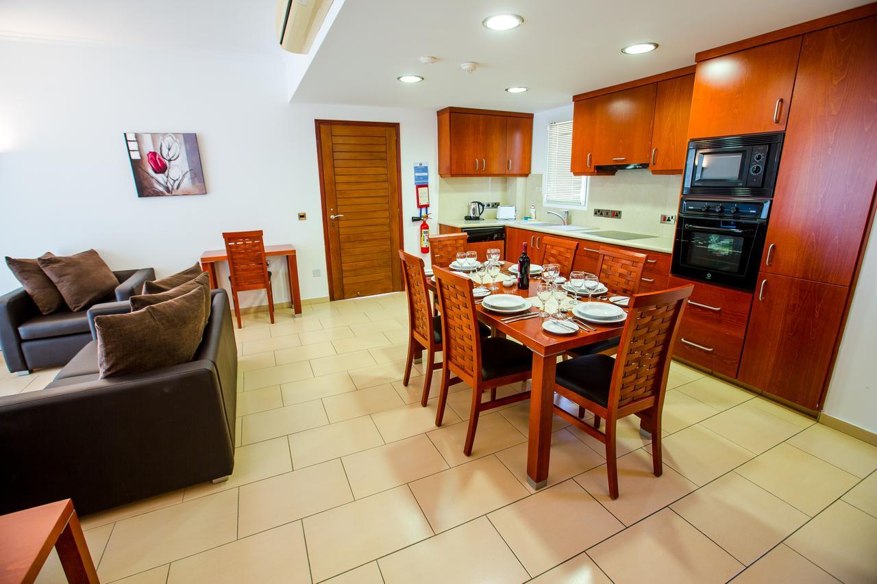 Paradise Kings Club Aparthotel Paphos Phòng bức ảnh